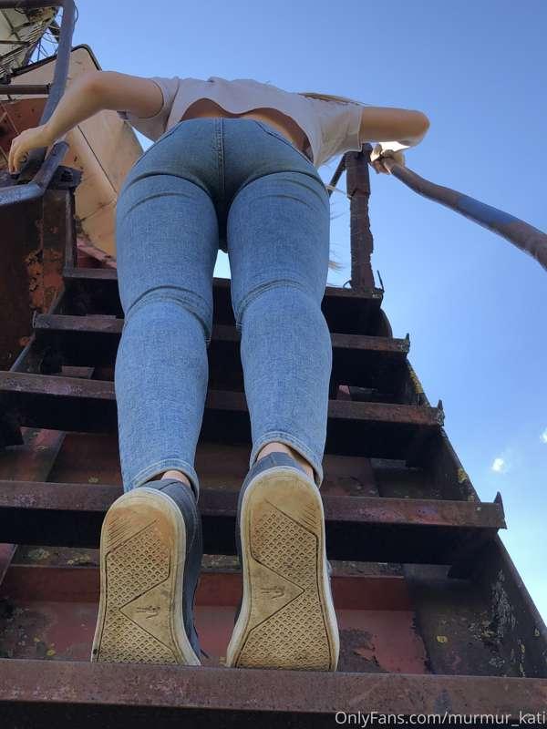 How do You like my ass??


Follow on @murmur_kati7