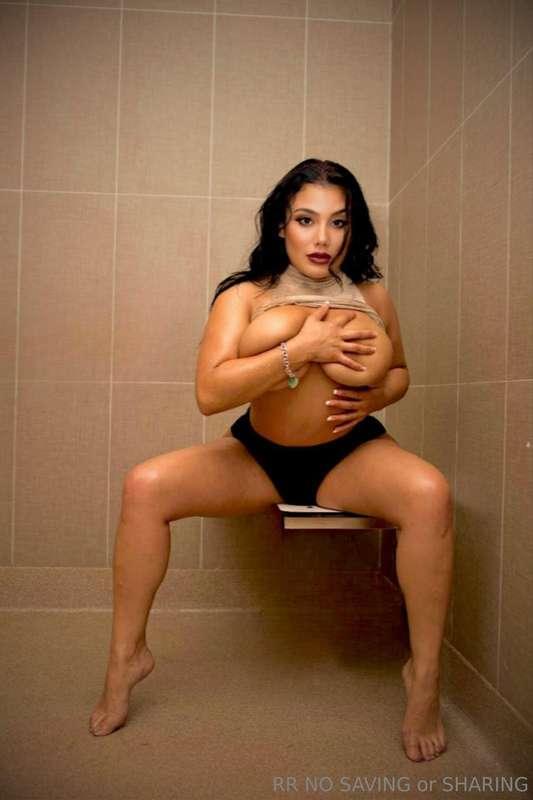 Have you ever seen my titties drop? 😜