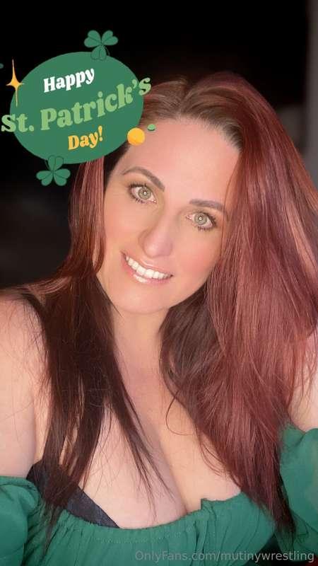 Happy St-Patrick’s Day!  💚🖤💚🖤💚