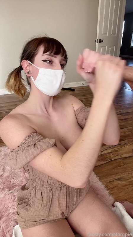 ENJOY THIS HANDJOB VID BABES &lt;3 I made to wear this mask because of some injections I got in my cheeks :c So i use my hands instead &lt;3