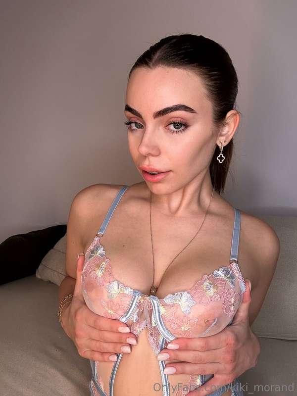 💭 J’aimerais que tu prennes 2 minutes pour penser à moi 😘 et..