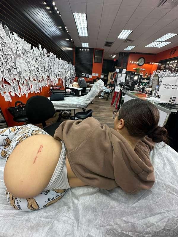 Fucked me in the tattoo shop i guess I do porn now :)