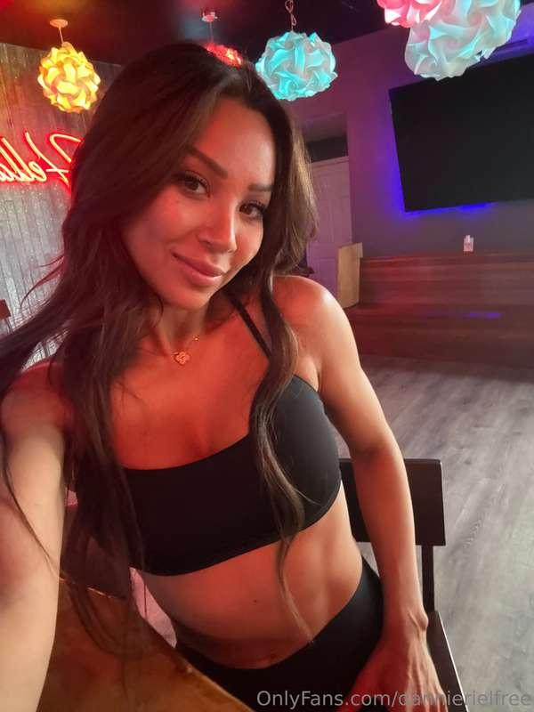 Giving away $500 bundles for free in the DMs babe😜