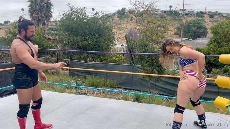 buttwrestling image #1