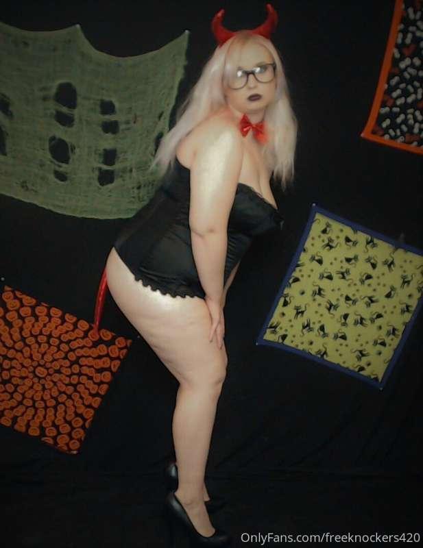 freeknockers420 image #0