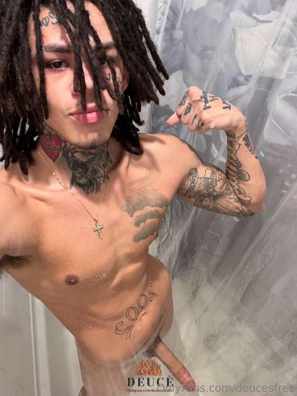 stroke w me before bed?💤💕 @deucesnudes