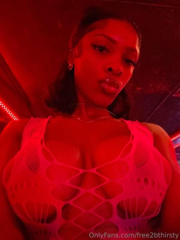 Go subscribe to @prettymillion5 be ready we have content com..