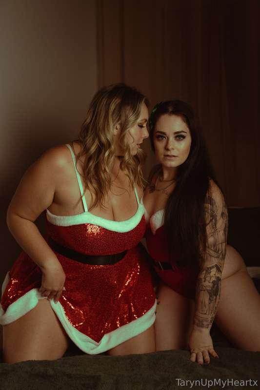 Double the Mrs. Claus-double the 💦 