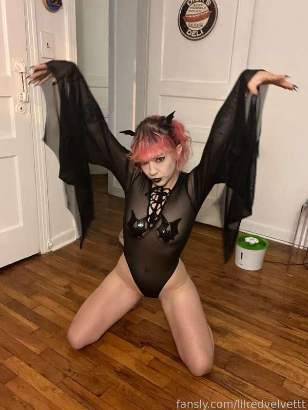 lilredvelvettt image #1