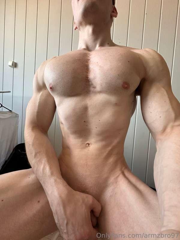 armzbro97 image #1