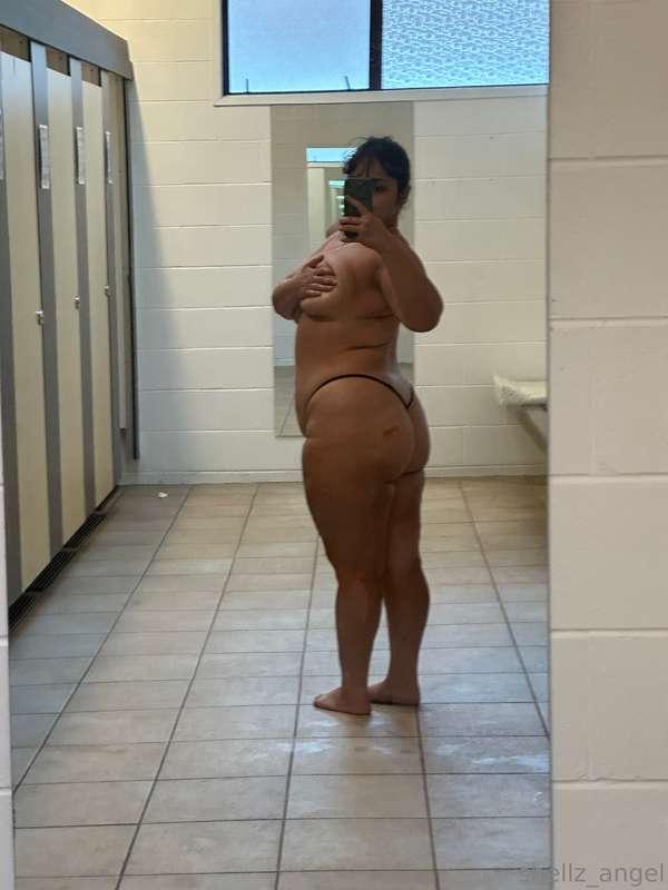 Swipe in showers had me feeling naughty asf, I started to ru..