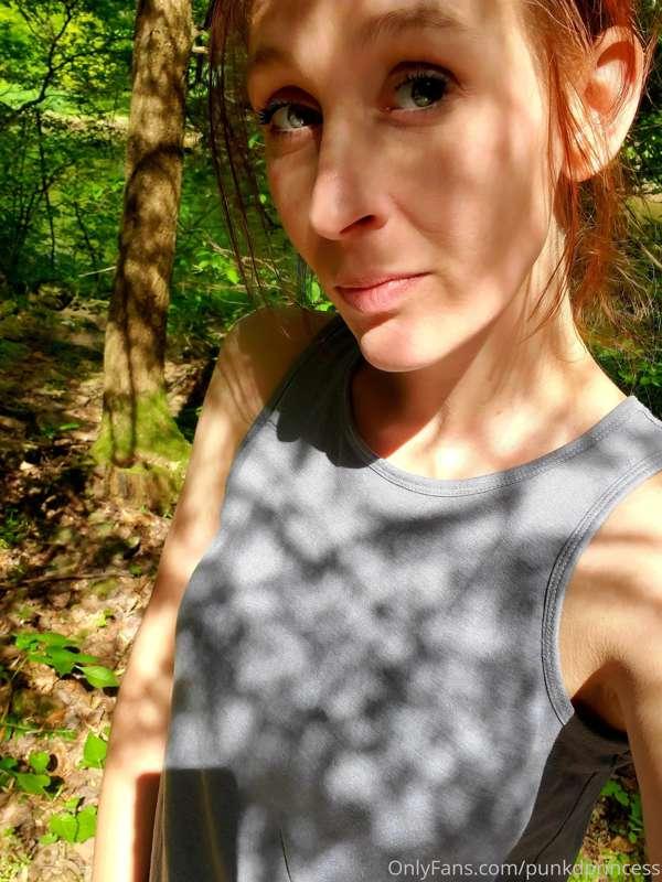 Enjoying myself a lovely morning stroll through the woods! H..