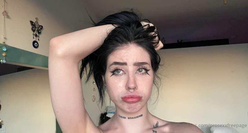 got cum in my eye :( but still coot