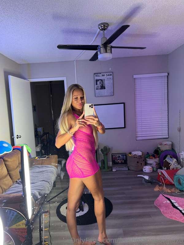 do you like my little pink dress?😈 it matches my pink pussy ..