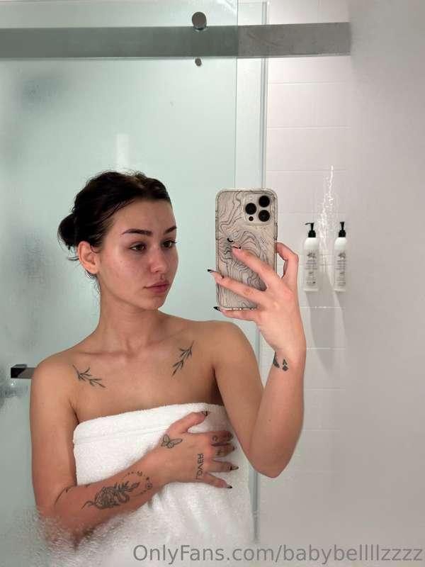 Just took one of the BEST showers.... check your messages 😈