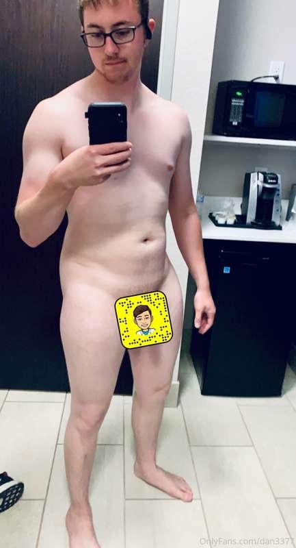 I got Snapchat, Discord, and Twitter! Adding to my Bio. What..