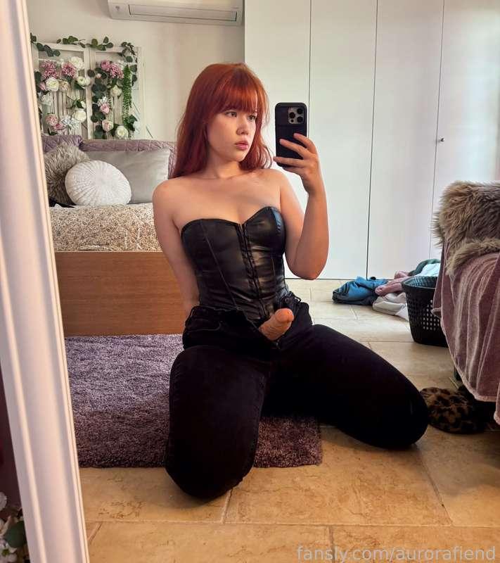 Is your hole ready for Mommy? 

#strapon #fyp #mommy #domme #dominatrix #mistress 
