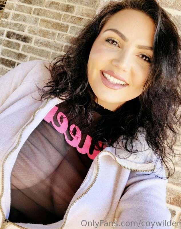 I think my zipper is stuck 😊