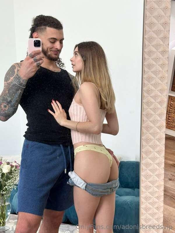 Hey!! You ready for a new scene with @maybemollyy ?? 😈  Stra..