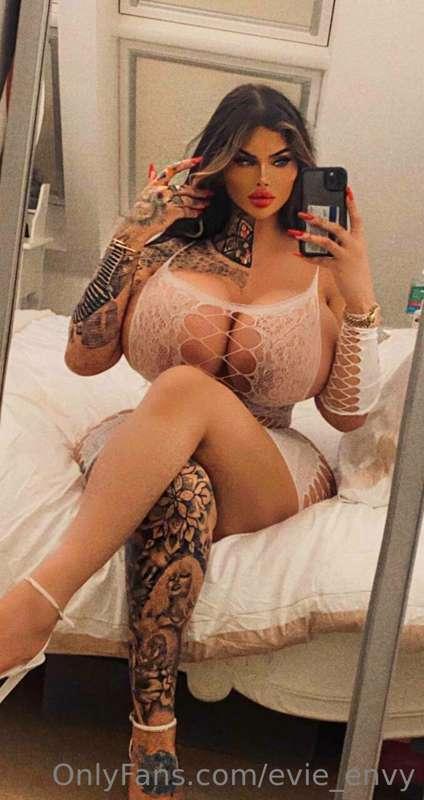 FREE TRIAL GIFT: https://onlyfans.com/action/trial/hpbahm8ak..
