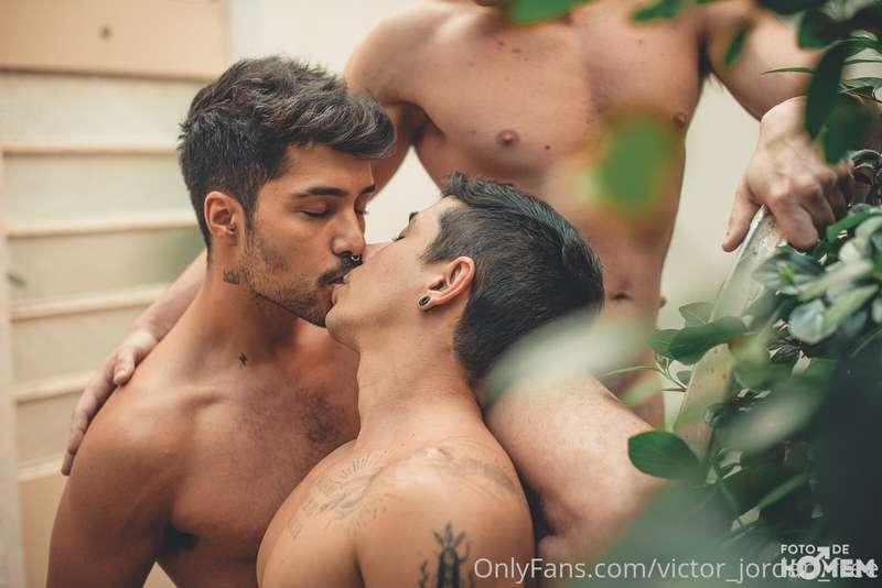 Ensaio completo la no @victor_jordan   @fotodehomem @boylixo..