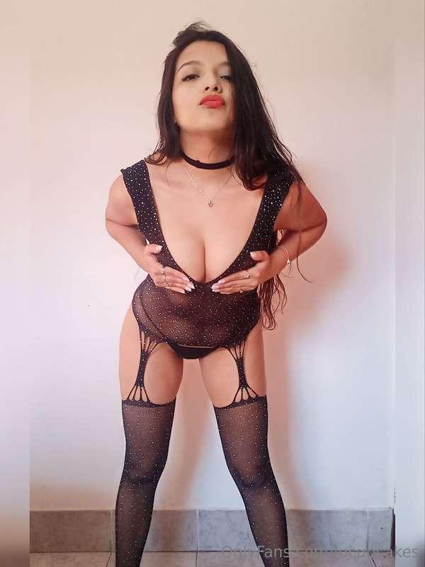 Come with me baby! 😏🖤

🔥 Free subscriptions! 🔥

@lady_sarahh..