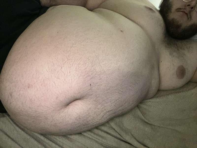A photo dump of my all day birthday stuffing🥵My gut is so swollen right now😩
