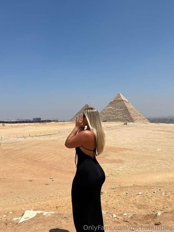 This picture is my new wallpaper 