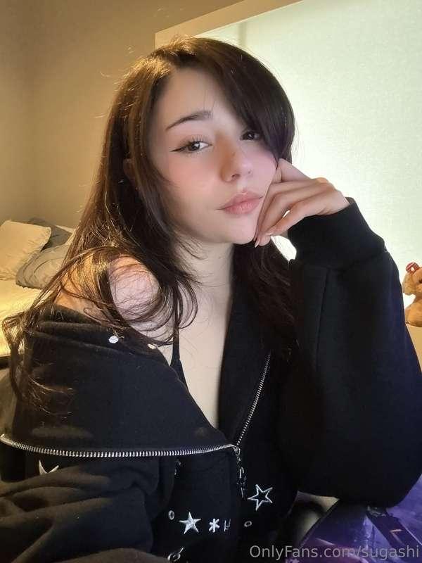 are we just going to stare at each other? :3 