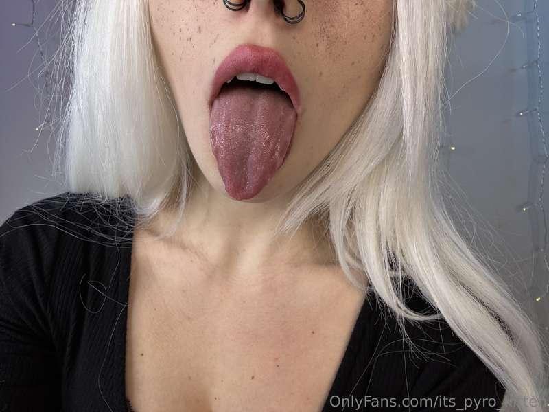 its_pyro_kitten image #0