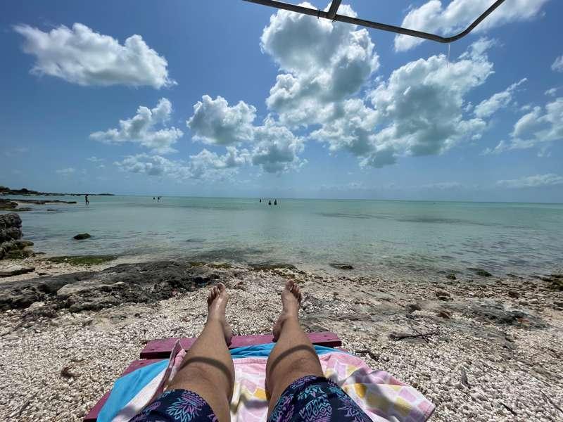 Wish I had someone to worship my feet on this beach! 🦶🦶 ❤️