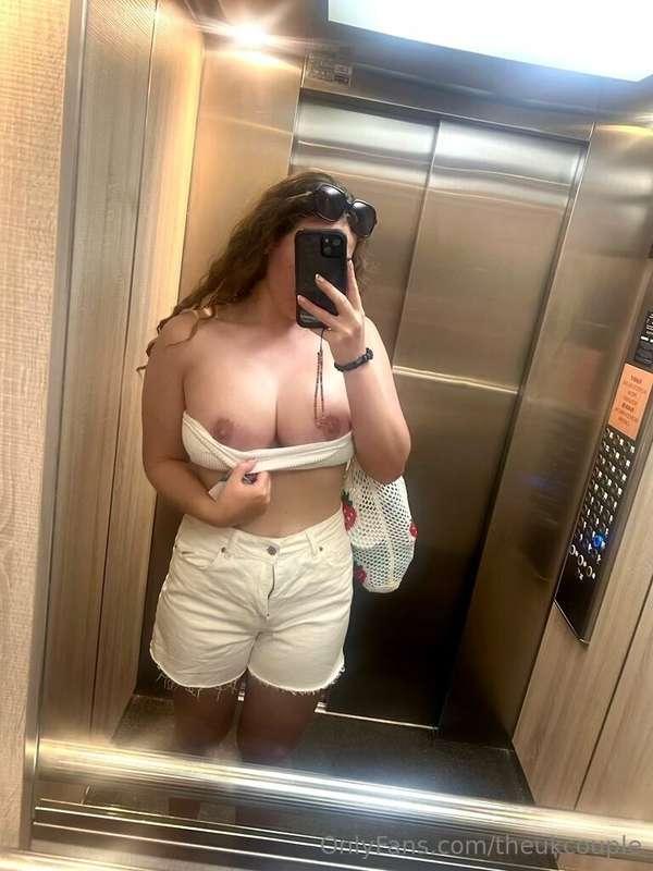 Tits out in the hotel lift! 😜
