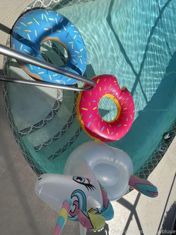 I got invited to the pool float meeting. What do you thinks ..