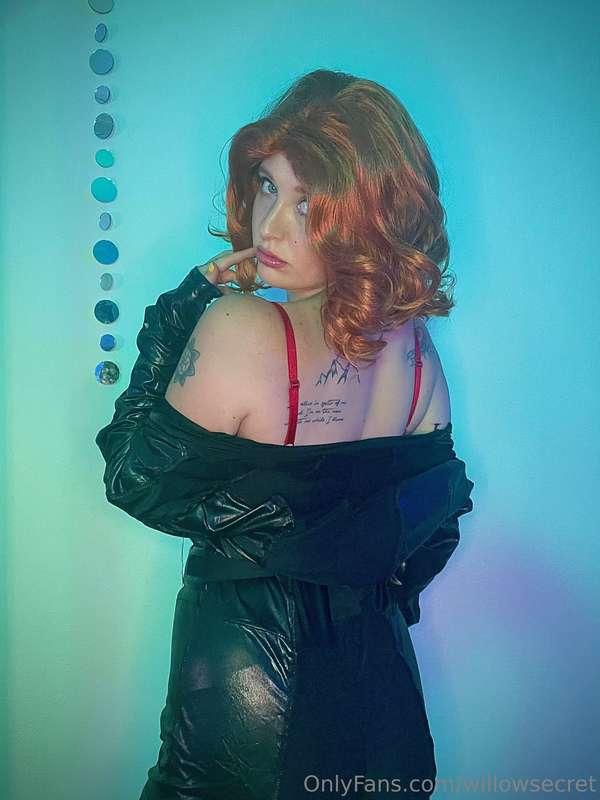 Tight suit. Deadly curves. You already know I’m about to rui..