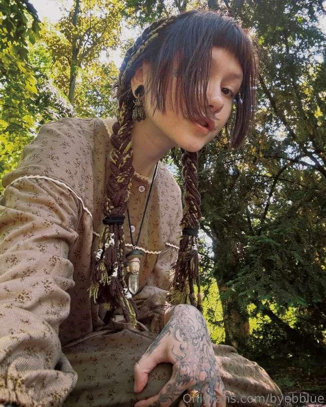 brewing potions and collecting your desires 🌿💋