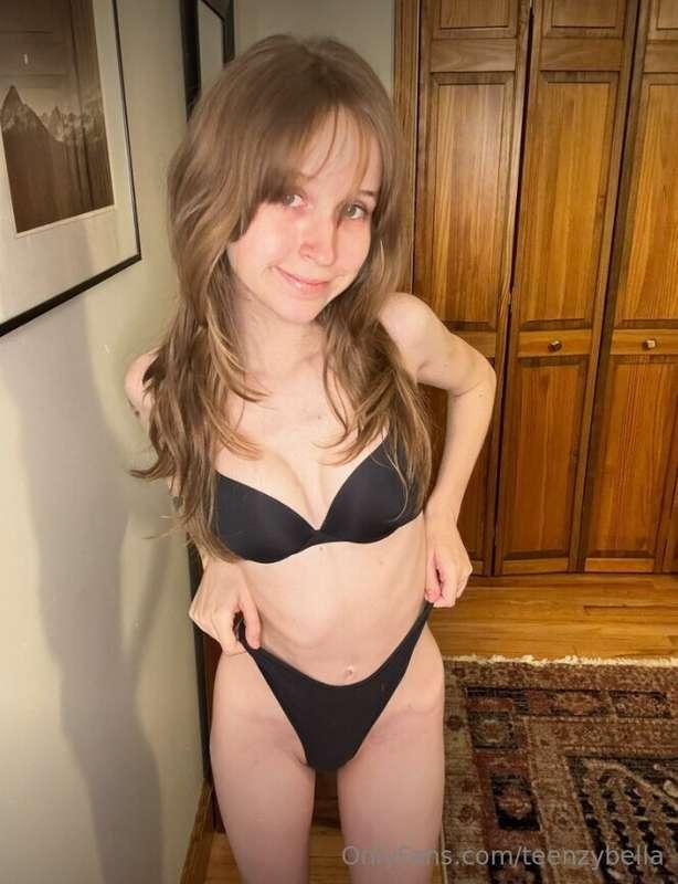 who's in for some naughty fun?🤭