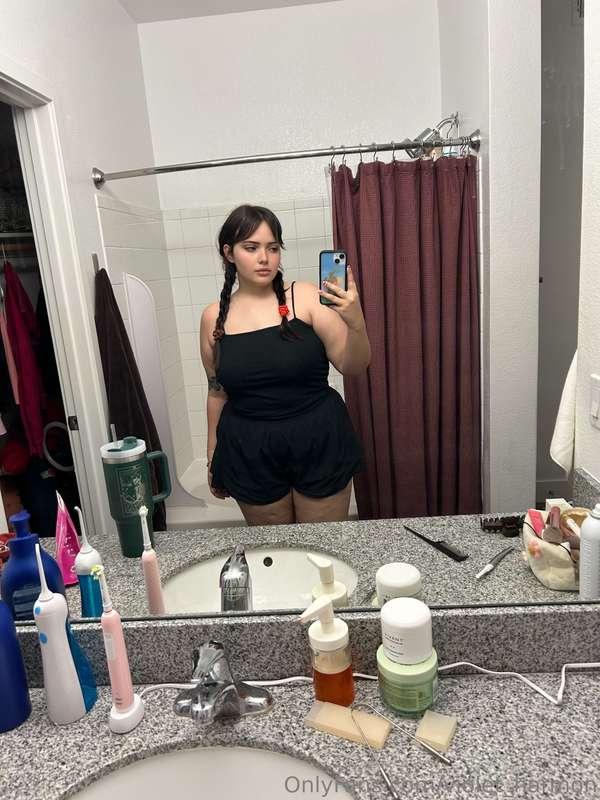 I literally have to cum every single day… I’m just so feral ..