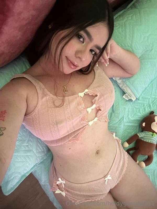 Sabías que lo que buscas está justo aquí conmigo, corazón? 😏