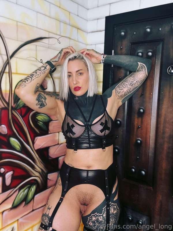 Are you ready for some more HOT NEW CONTENT tonight?? I’m sp..