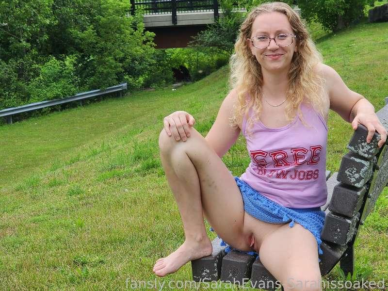 sarahissoaked image #0