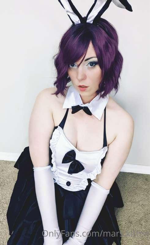 Naughty bunny cosplay round 2!
