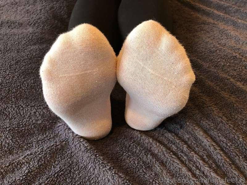 If I ordered you to smell my stinky socks would you do it?!😜