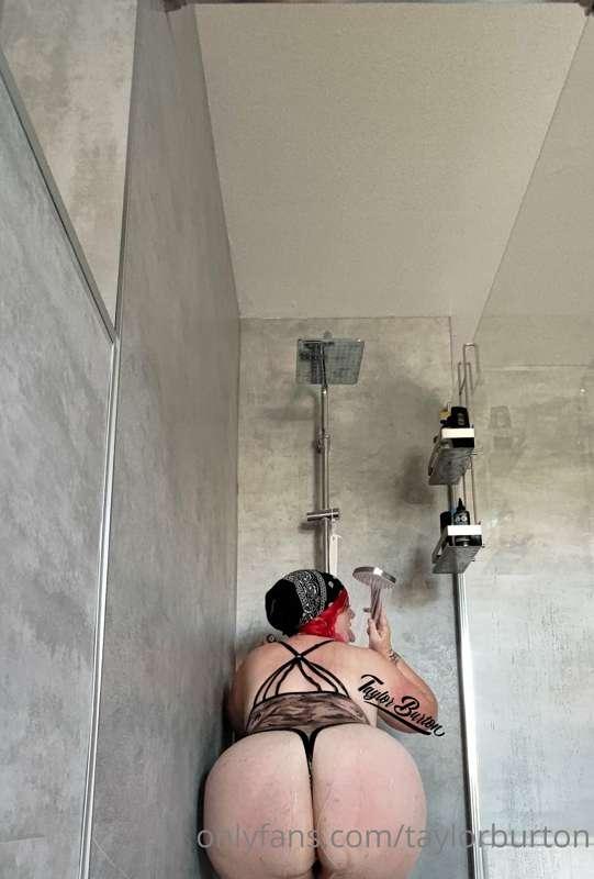 Take a shower with me 😎😅
