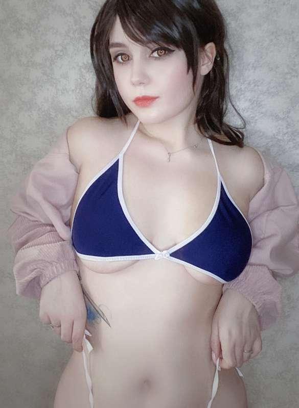 Tifa Lockhart in bikini in March for “Whiskey-Cola” tier 💓