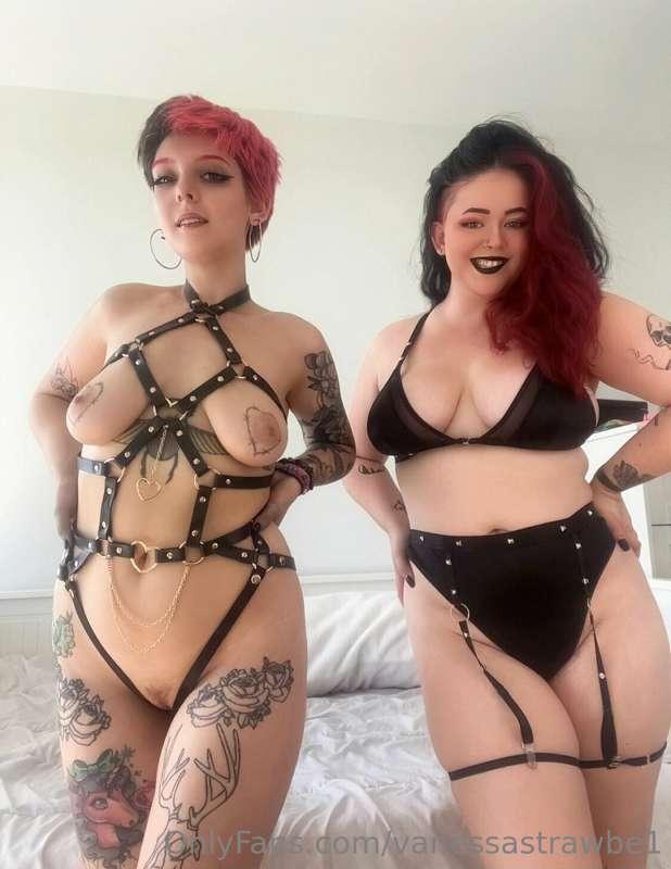 Drop a tip if you’re excited to see mommy fuck @peachfiire w..
