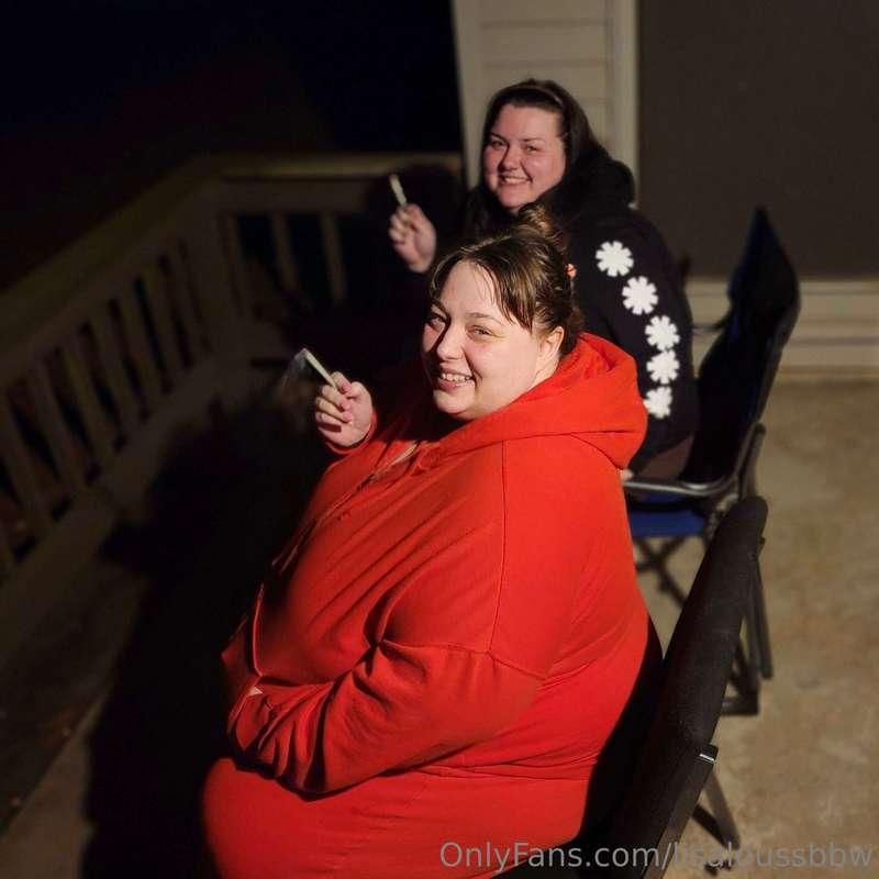 Happy 4/20 from your two favorite super-sized stoners! We sm..
