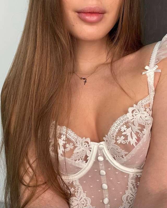 lexi_aa main image