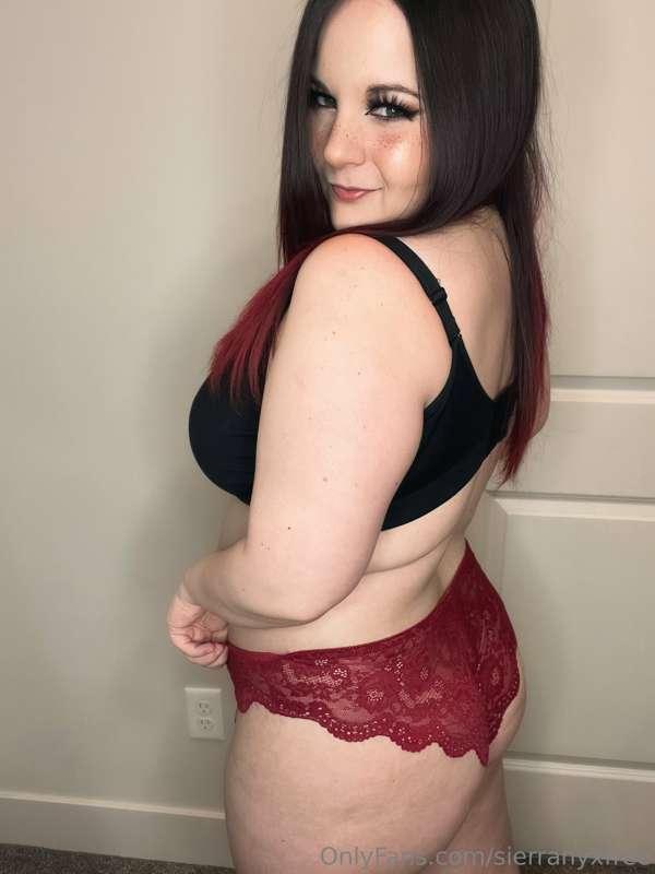 Do you like my booty? ❤️