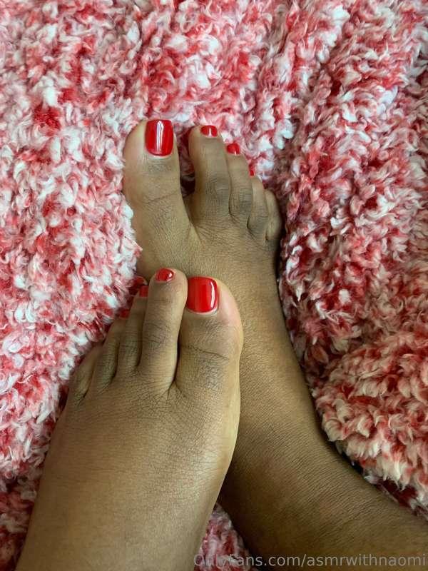 Treated myself with a nice pedicure! You guys like it?