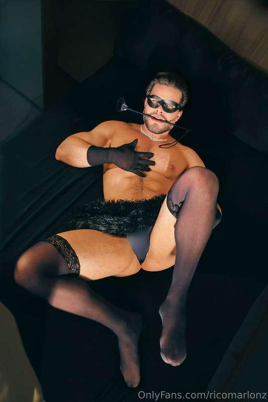 F E T I C H E 💣 B D